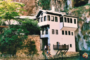 blagaj tekke maison des derviches mostar 10 lieux à visiter en bosnie herzegovine que voir en Bosnie